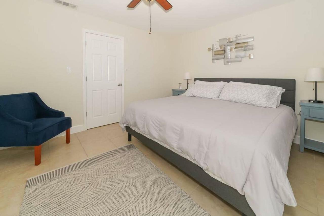 Lovely Cottage - Close To Siesta, Shops & Dining Sarasota Esterno foto